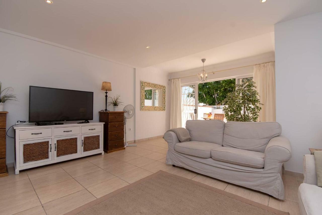 Fantastic 3 Bedroom Townhouse Golf Del Sur - The Palms Resort Сан Мигел де Абона Екстериор снимка